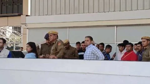 जिला कलेक्टर ने रविवार को खाटूश्यामजी का दौरा किया