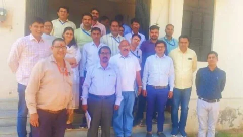 केन्द्रीय टीम ने योजनाओं की समीक्षा कर दिए आवश्यक दिशा निर्देश