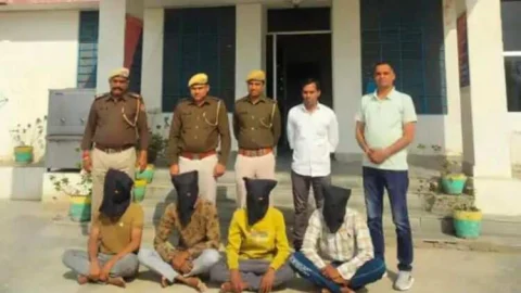 सिदमुख में रिकवरी एजेंट से लूट: पुलिस ने 4 आरोपियों को किया गिरफ्तार