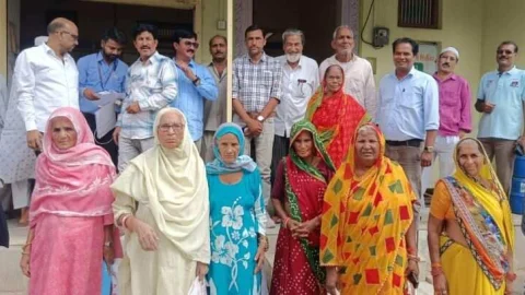 निःशुल्क मोतियाबिंद जांच व नेत्र लैंस प्रत्यारोपण शिविर मे 16 जनों का ऑपरेशन के लिये चयन