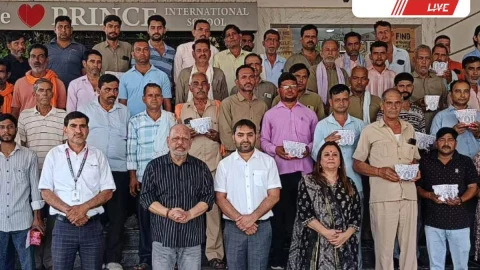 प्रिंस स्कूल में ग्राउंड पायलट्स को श्रमिक दिवस पर सम्मान | Jhunjhunu