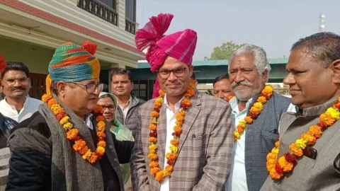 छापर मण्डल अध्यक्ष व जिला प्रतिनिधि का हुआ सम्मान