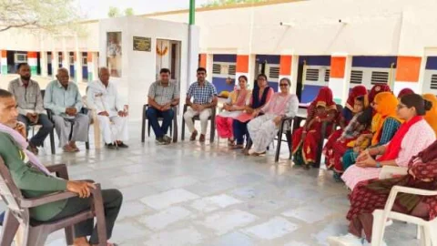 तेतरवाल ने किया दुलचास विद्यालय का अवलोकन