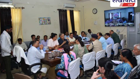 Sikar News:जनसुनवाई: कलेक्टर मुकुल शर्मा ने 42 शिकायतों पर दिए त्वरित निस्तारण के निर्देश