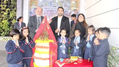 प्रिंस इंटरनेशनल में तुलसी पूजन का आयोजन