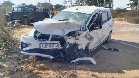 सड़क हादसे में 9 लोग घायल