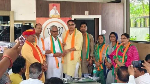 भाजपा के सदस्यता अभियान की समीक्षा बैठक आयोजित