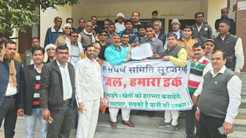 यमुना जल समझौता लागू करने के लिए प्रधानमंत्री और मुख्यमंत्री के नाम ज्ञापन दिया