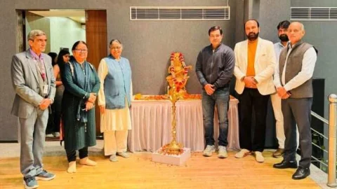 पने माता-पिता के सपनों को पूरा करें – डा.ढुल