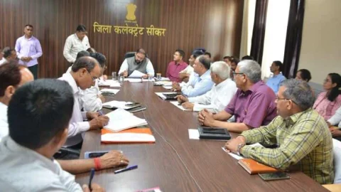 आमजन की समस्याओं का त्वरित निस्तारण करें – जिला कलेक्टर