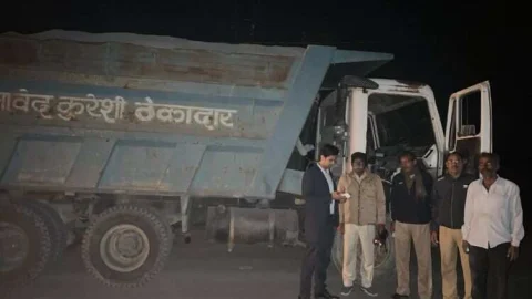 ओवरलोड वाहनों पर हुई कार्यवाही, काटे 5 लाख के चालान