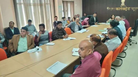 अधिकारी अपने विभाग से संबंधित जानकारी टिप्स पर रखेें – सत्यानी