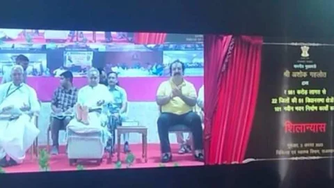 8 लाख से कम आय वाले सभी वर्गो को नहीं देना पड़ेगा चिरंजीवी योजना का प्रीमियम