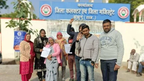 राजीव गांधी युवा मित्रों को अटल प्रेरक भर्ती में शामिल करने हेतु दिया ज्ञापन