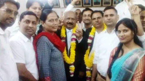 बिरजू सिंह शेखावत बने अभिभाषक संस्था के अध्यक्ष