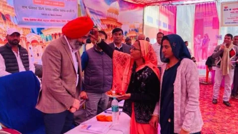 शिविर का केंद्र सरकार के प्रभारी गुरजीत सिंह ढिल्लन ने किया निरीक्षण