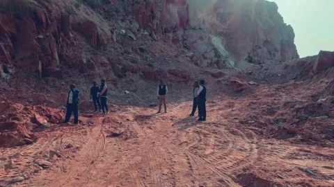 नीमकाथाना में अवैध खनन, निर्गमन एवं भंडारण के खिलाफ संयुक्त जांच दल ने 81 कार्यवाहियों को दिया अंजाम