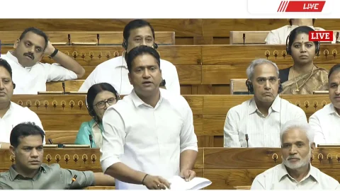 सांसद कस्वां लोकसभा में बोले – चूरू में बन रहे अग्रसेन नगर ओवरब्रिज का डिजाइन गलत, इसमें तुरंत सुधार किया जाए