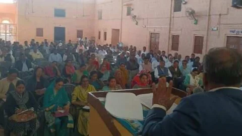 बोर्ड परीक्षा में पूर्णतया गोपनीयता व पारदर्शिता रखें