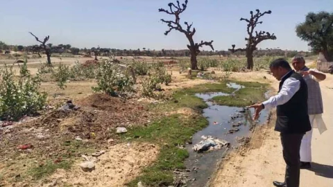 समस्याओं को सुनकर त्वरित निस्तारण से आमजन को संतुष्ट करें अधिकारी – जिला कलक्टर