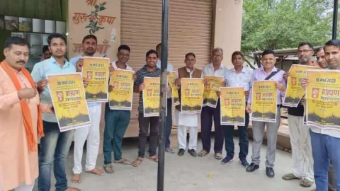 नुक्कड़ सभा कर ब्राह्मण महापंचायत में पहुंचने का दिया निमंत्रण