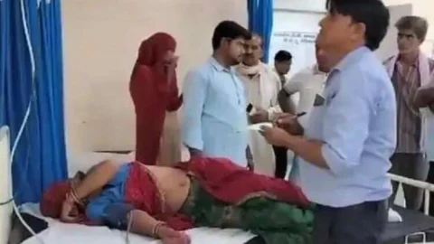 जमीन विवाद को लेकर बुजुर्ग महिला को लकड़ियों से पीटा