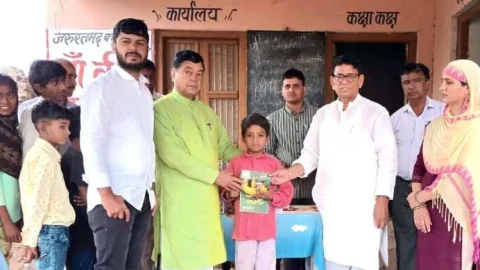 गुरु से ही आदर्श समाज का निर्माण सम्भव – खीचड़