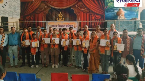 “भारत को जानो” प्रतियोगिता सम्पन्न, विजेता टीमों को मिला सम्मान