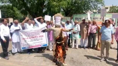 संयुक्त किसान मोर्चा ने की WFI प्रमुख बृजभूषण शरण सिंह को गिरफ्तार करने की मांग