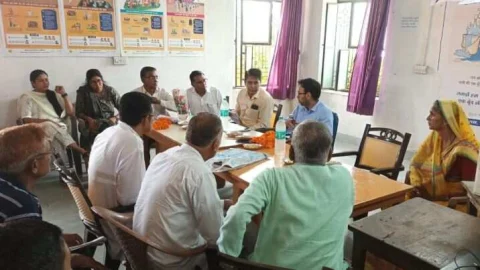 कलेक्टर ने जनसुनवाई में दिए ग्रामीणों की समस्याओं का निस्तारण के निर्देश