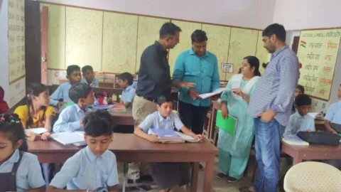 अजाड़ी कला के विद्यालयों की सम्बलन विजिट की