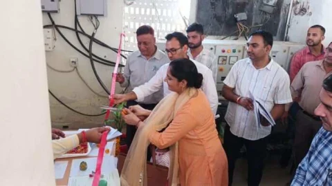 आमजन की सुविधा के लिए कलेक्ट्रेट में स्थापित हुई हेल्प डेस्क