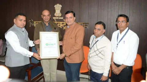 इच्छापूर्ण बालाजी मंदिर व वेंकटेश्वर मंदिर को मिला ईट राइट वरशिप प्रमाण- पत्र