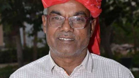 शिक्षक दिवस पर विशेष : स्वाभिमानी शिक्षक की कहानी, लिखा सिंह की जुबानी