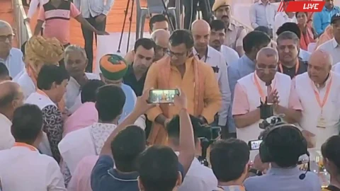 250 करोड़ रुपर की लागत के तीन सौ बेड की क्षमता वाले सुक्षेम आरोग्य विहार मल्टी स्पेशियलिटी हॉस्पिटल का हुआ शिलान्यास