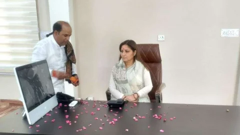 कलेक्टर का नया ऑफिस : नवसृजित जिला नीमकाथाना के कलेक्ट्रेट परिसर में शुरू हुआ कलेक्टर का कार्यालय