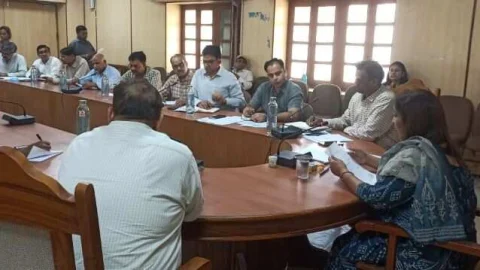 आमजन की सुविधाओं का रखें ख्याल, आवश्यक सेवाओं की करें नियमित मॉनीटरिंग – सत्यानी