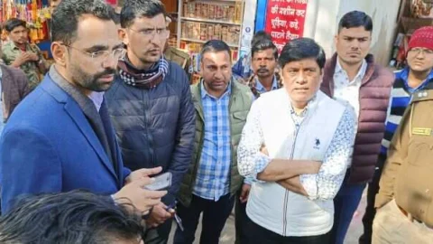 जिला कलेक्टर ने खाटूश्यामजी की व्यवस्थाओं का लिया फीडबैक