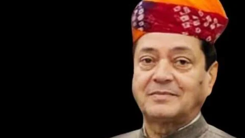 झुन्झुनू सांसद ने क्षेत्र को दी एक साथ दो ट्रेनों की सौगात