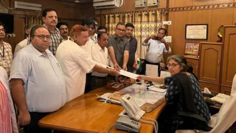 गुढा द्वारा चिकित्सकों के लिए अर्मर्यादित भाषा बोलने पर कानूनी कार्रवाई की मांग