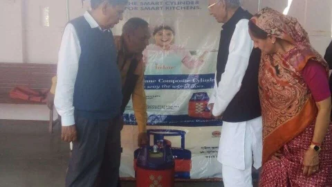 परिवहन मंत्री के मुख्य आतिथ्य में एलपीजी सुरक्षा शिविर का आयोजन