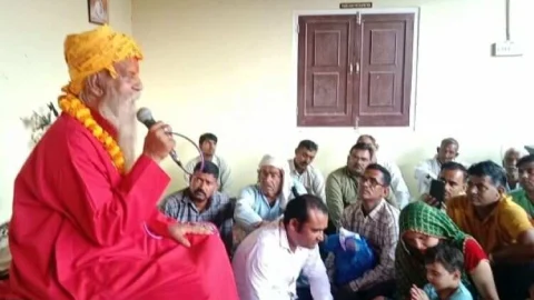 गुरु पूर्णिमा को शिष्यों ने गुरुओ से लिया आशीर्वाद