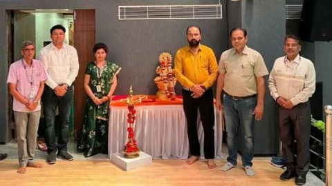 शिक्षा समाज की नींव, छात्र अध्यापक निभाएं जिम्मेदारी – डॉ ढुल