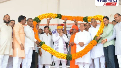 Sikar News: मुख्यमंत्री बोले– बदलाव की शुरुआत स्वयं से करें, नशे से दूर रहें