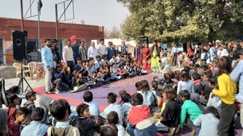 स्कूल में पुस्तकालय निर्माण के लिए भामाशाह ने की दो लाख रुपए की घोषणा