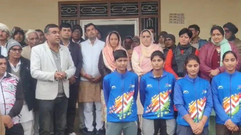 बेटियों ने फिर बढ़ाया माटी का गौरव व क्षेत्र का किया नाम रोशन