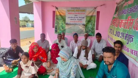 नहर के लिए 440 वें दिन भी धरना जारी