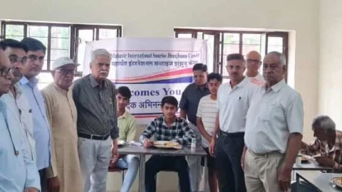 जरूरतमंदों को निशुल्क भोजन कराया, अस्पताल में हाइजेनिक बेबी किट वितरित किए