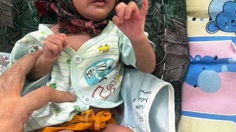 पालना गृह में मिली बालिका का नाम अभिलाषा रखा