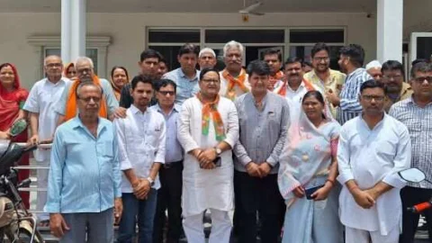 चौमू विधायक शर्मा का रतनगढ़ पहुँचने पर किया स्वागत